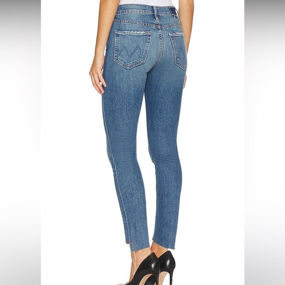 The Mid Rise Dazzler Ankle Step Fray in Something To Remember
MOTHER - Picture 2 of 11